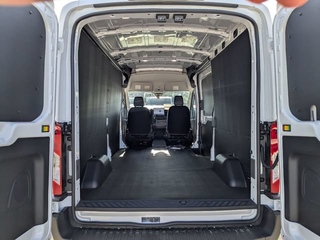 New 2026 Ford Transit 250 148 Medium Roof w/ Load Area Protection Package RWD image 19