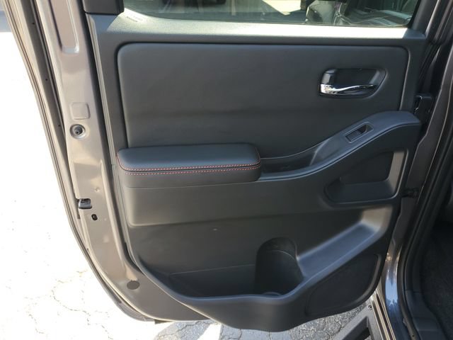 Certified 2025 Nissan Frontier PRO-4X w/ Pro Premium Package AWD/4WD image 7
