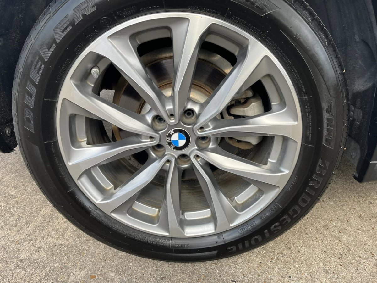 Used 2018 BMW X3 xDrive30i AWD/4WD image 11