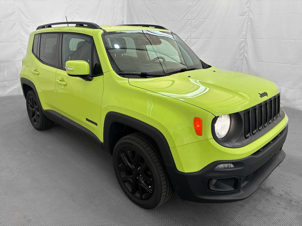 Used 2018 Jeep Renegade Altitude AWD/4WD image 8
