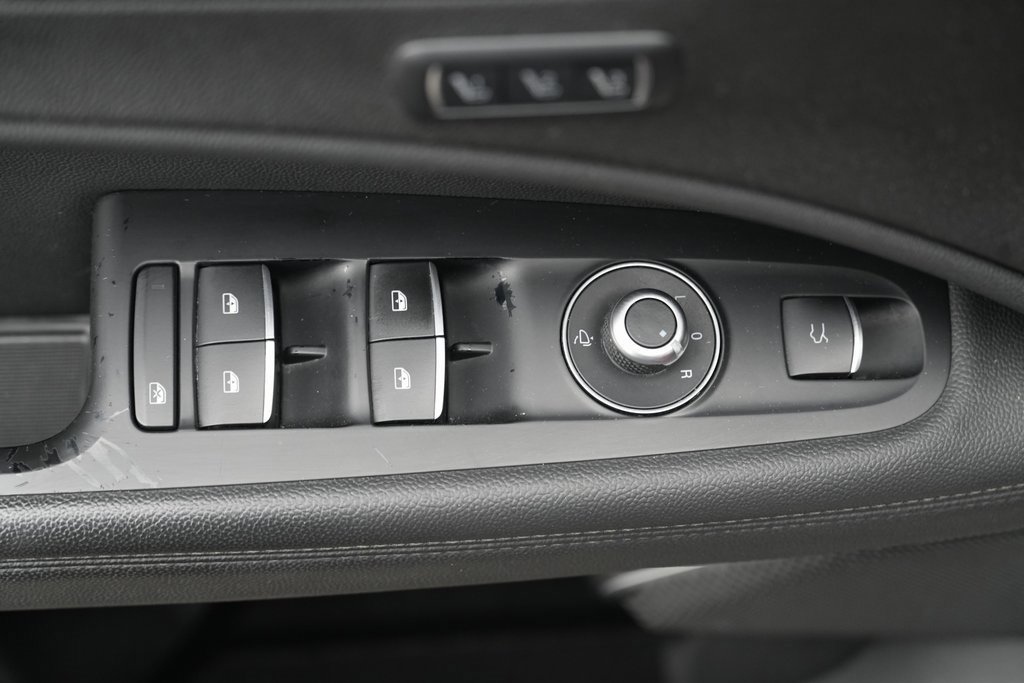 Used 2022 Alfa Romeo Stelvio Sprint image 30