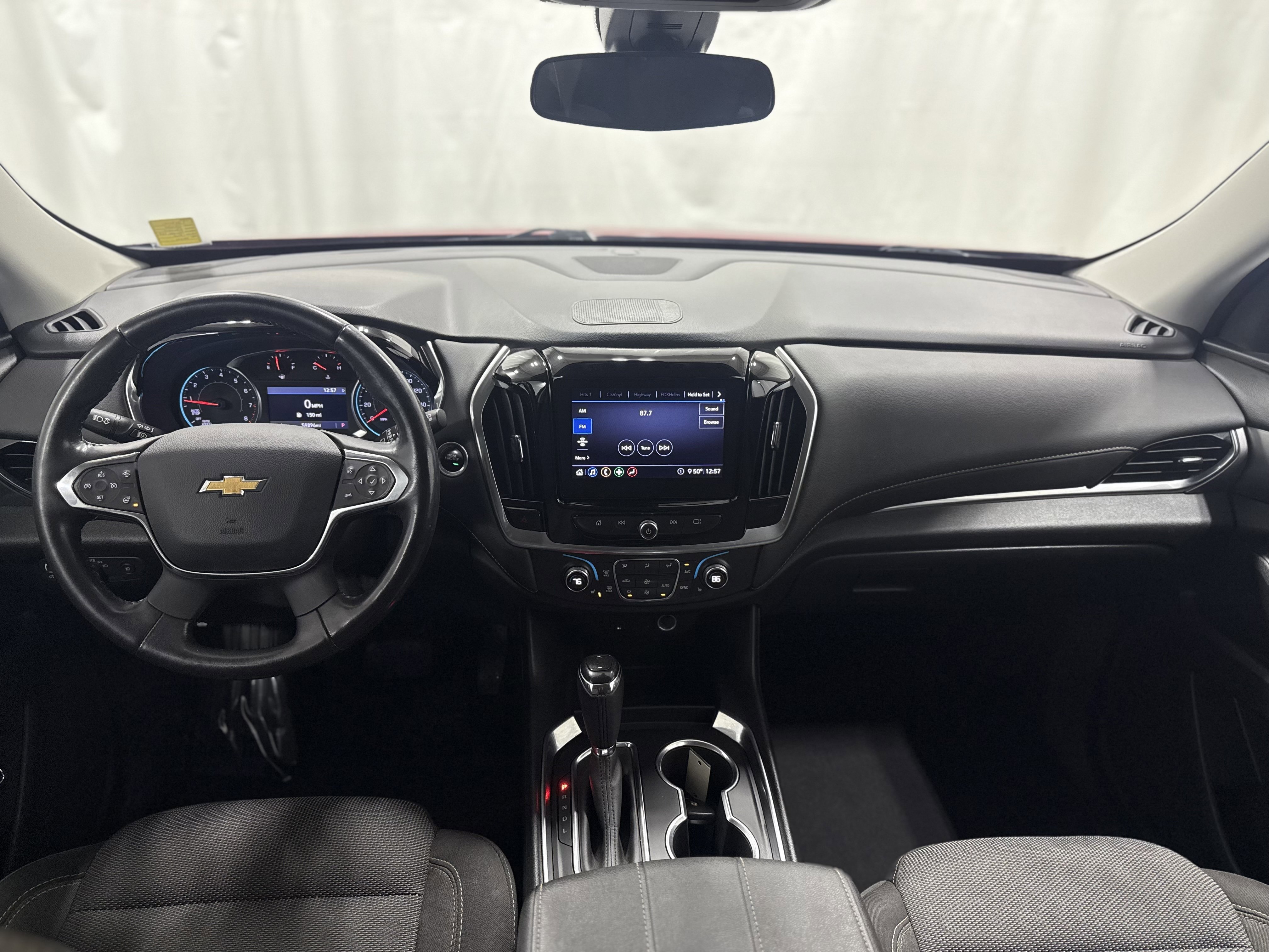 Used 2020 Chevrolet Traverse LT image 15