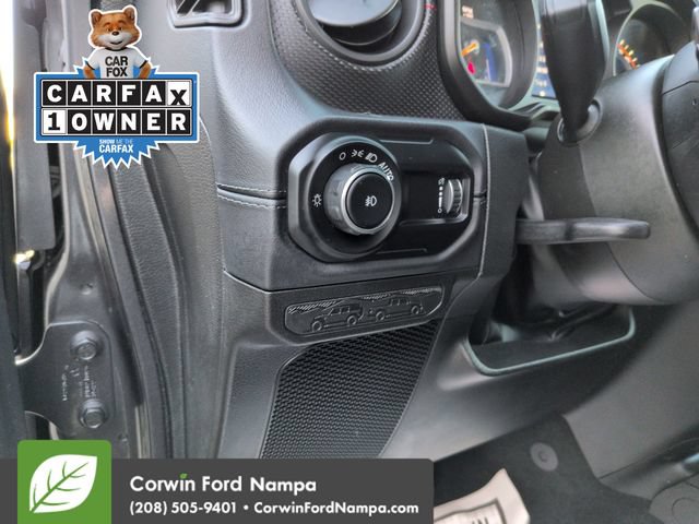 Used 2024 Jeep Wrangler Unlimited Rubicon AWD/4WD image 13
