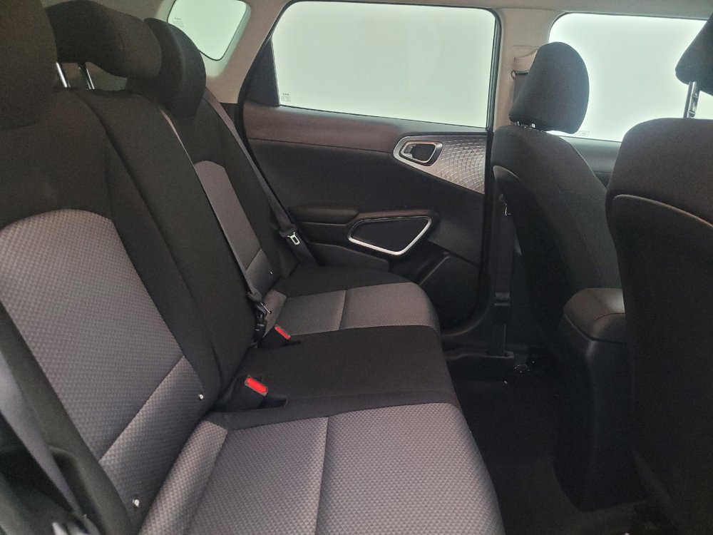 Used 2025 Kia Soul LX w/ LX Technology Package image 19
