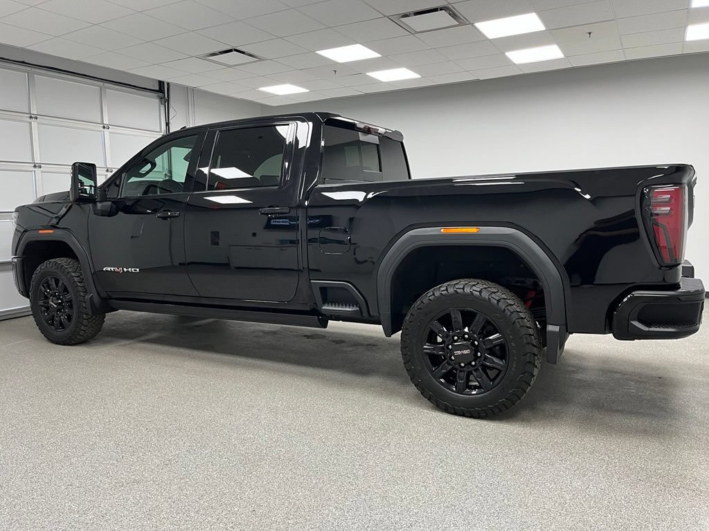 Used 2024 GMC Sierra 3500 AT4 w/ Technology Package AWD/4WD image 6