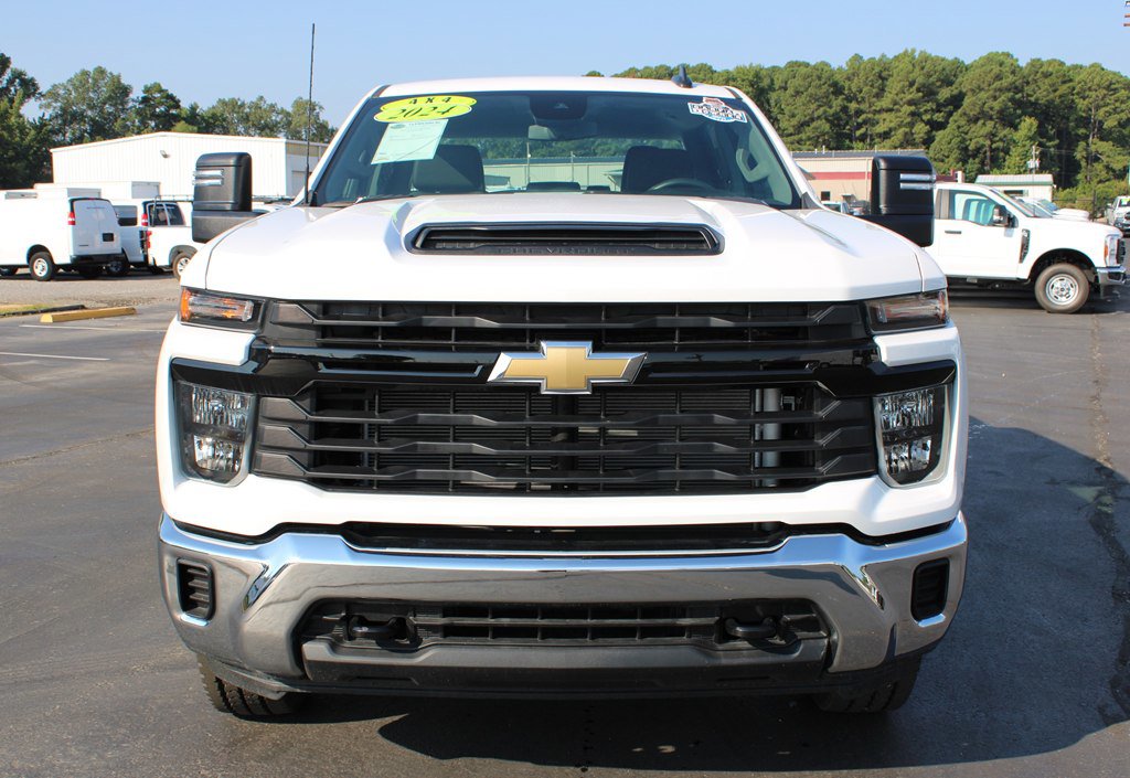 Used 2024 Chevrolet Silverado 2500 W/T w/ WT Fleet Convenience Package image 8