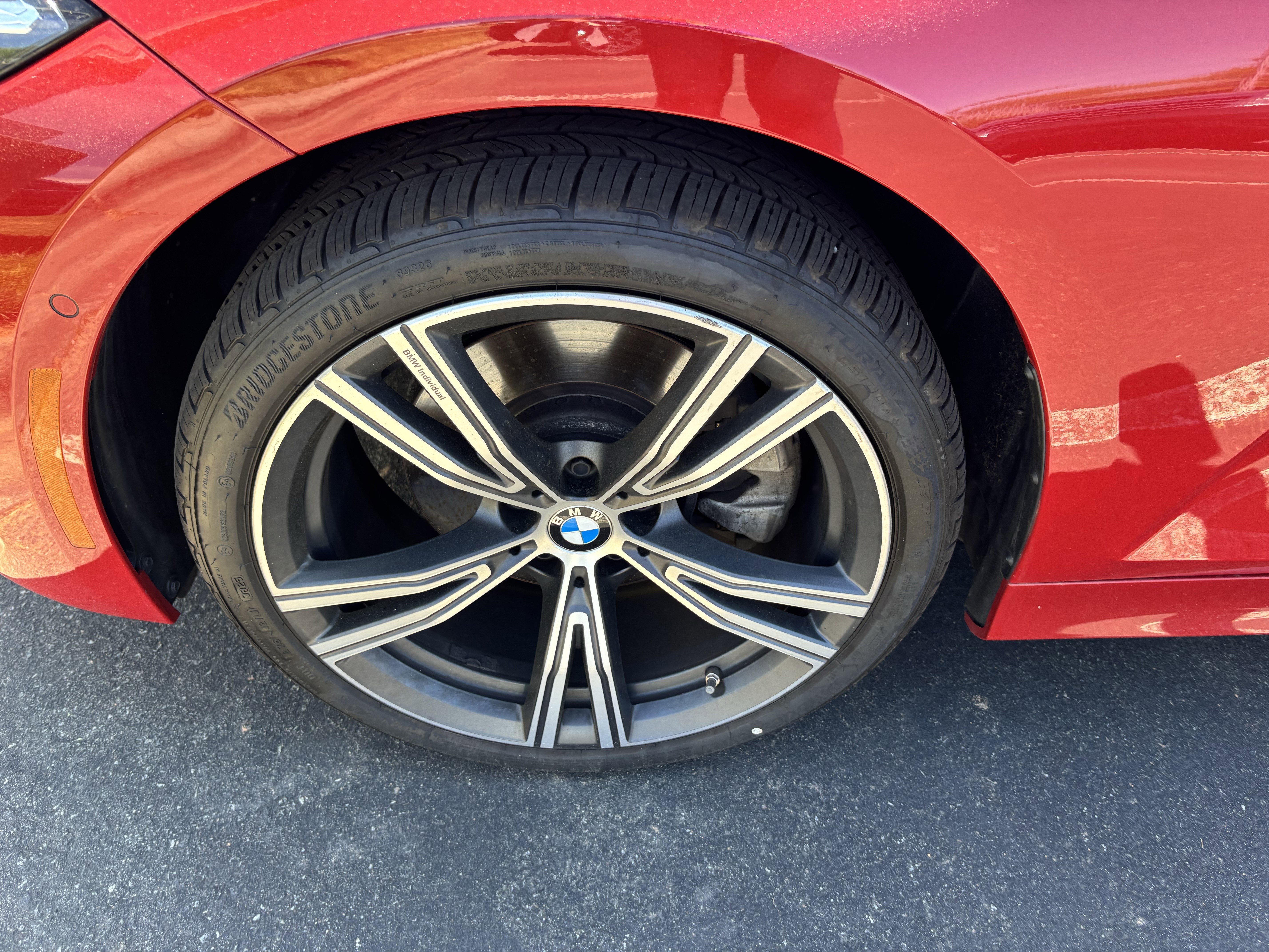 Certified 2024 BMW 330i xDrive Sedan w/ Premium Package AWD/4WD image 32