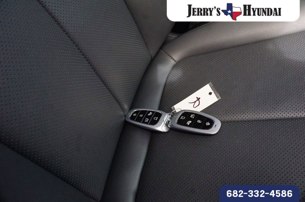 Used 2023 Hyundai Santa Fe SEL w/ Premium Package image 26