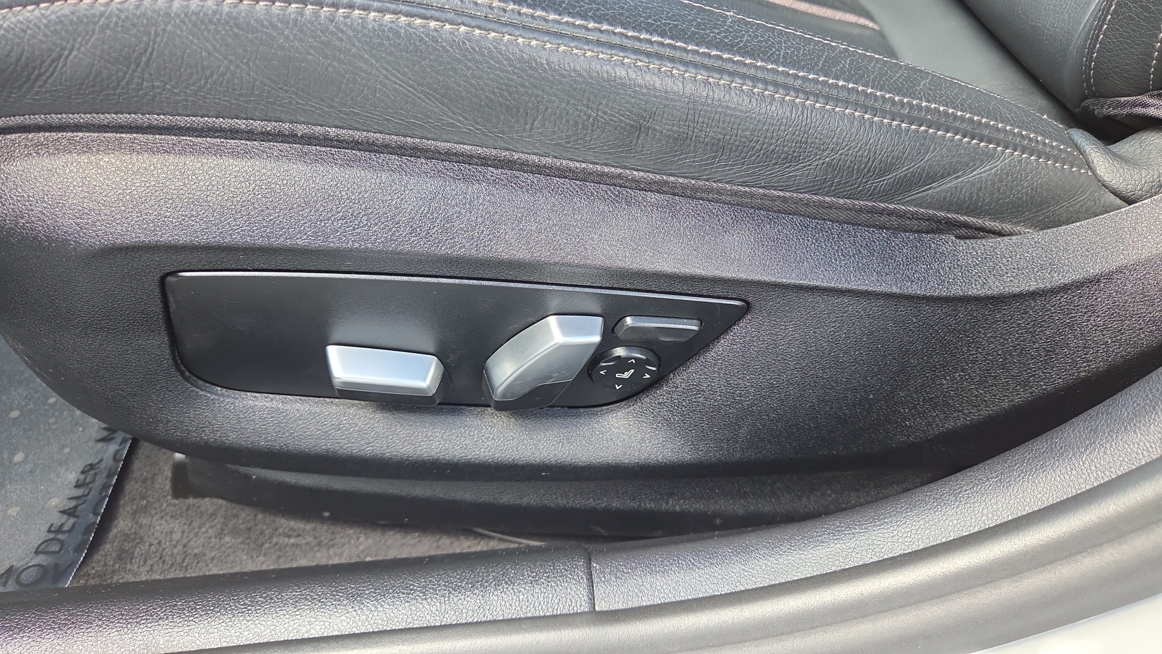 Used 2021 BMW 540i w/ Convenience Package RWD image 10