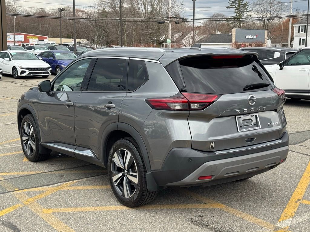 Used 2021 Nissan Rogue SL w/ Premium Package image 3