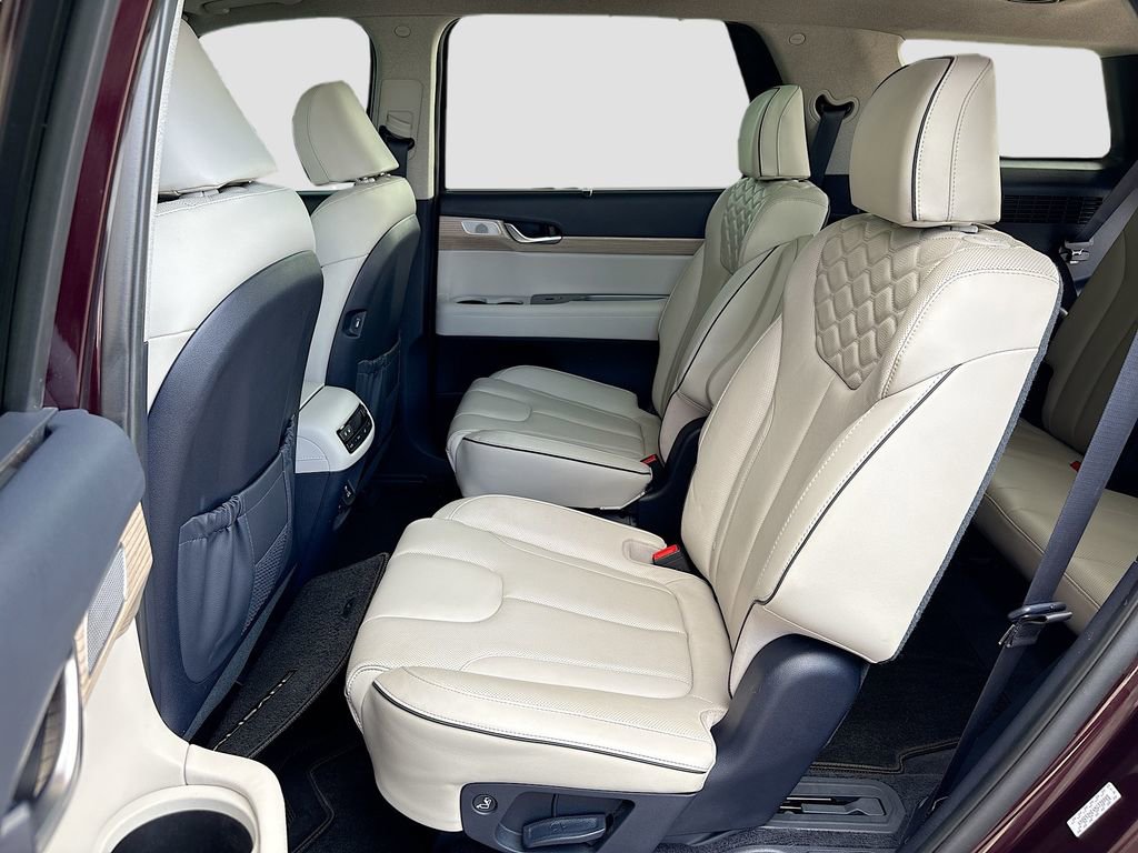 Used 2022 Hyundai Palisade Limited image 22