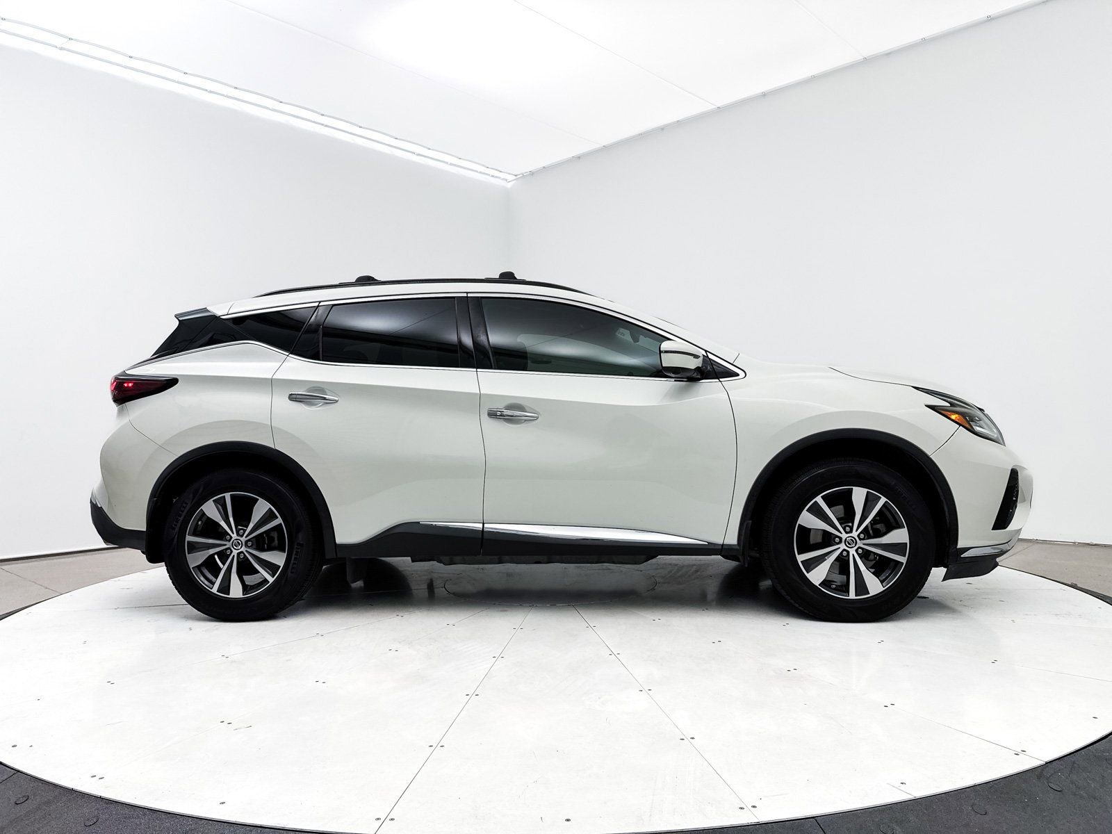 Used 2019 Nissan Murano SV w/ Premium Package image 38