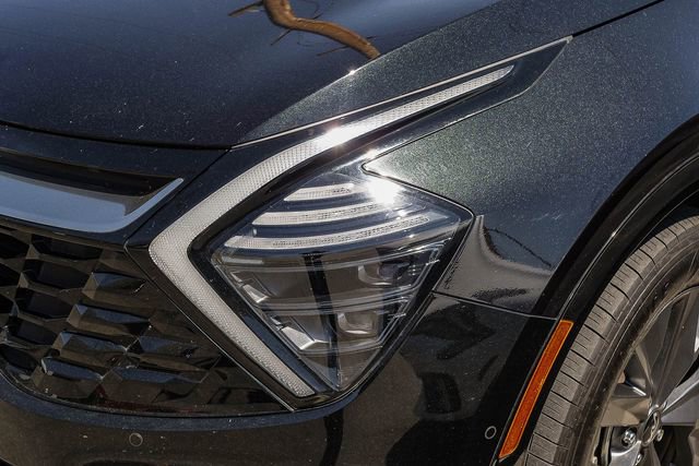 Certified 2023 Kia Sportage SX Prestige image 3