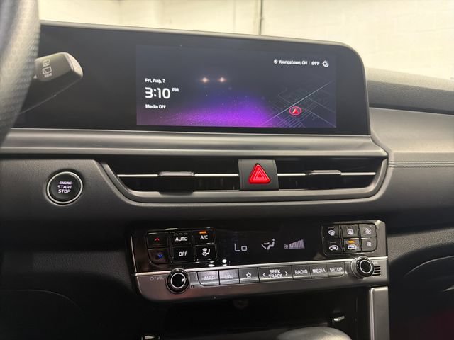 Certified 2024 Kia Seltos SX w/ SX Sunroof Package AWD/4WD image 24