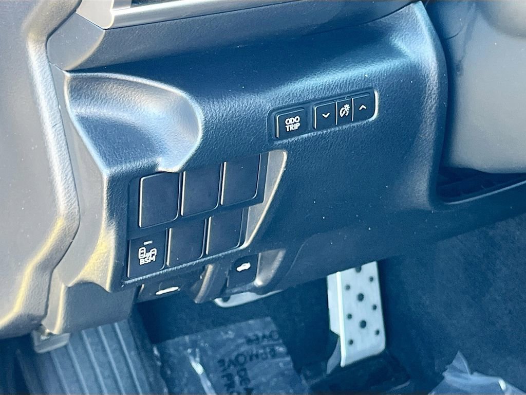 Used 2016 Lexus IS 350 w/ F Sport Package image 10