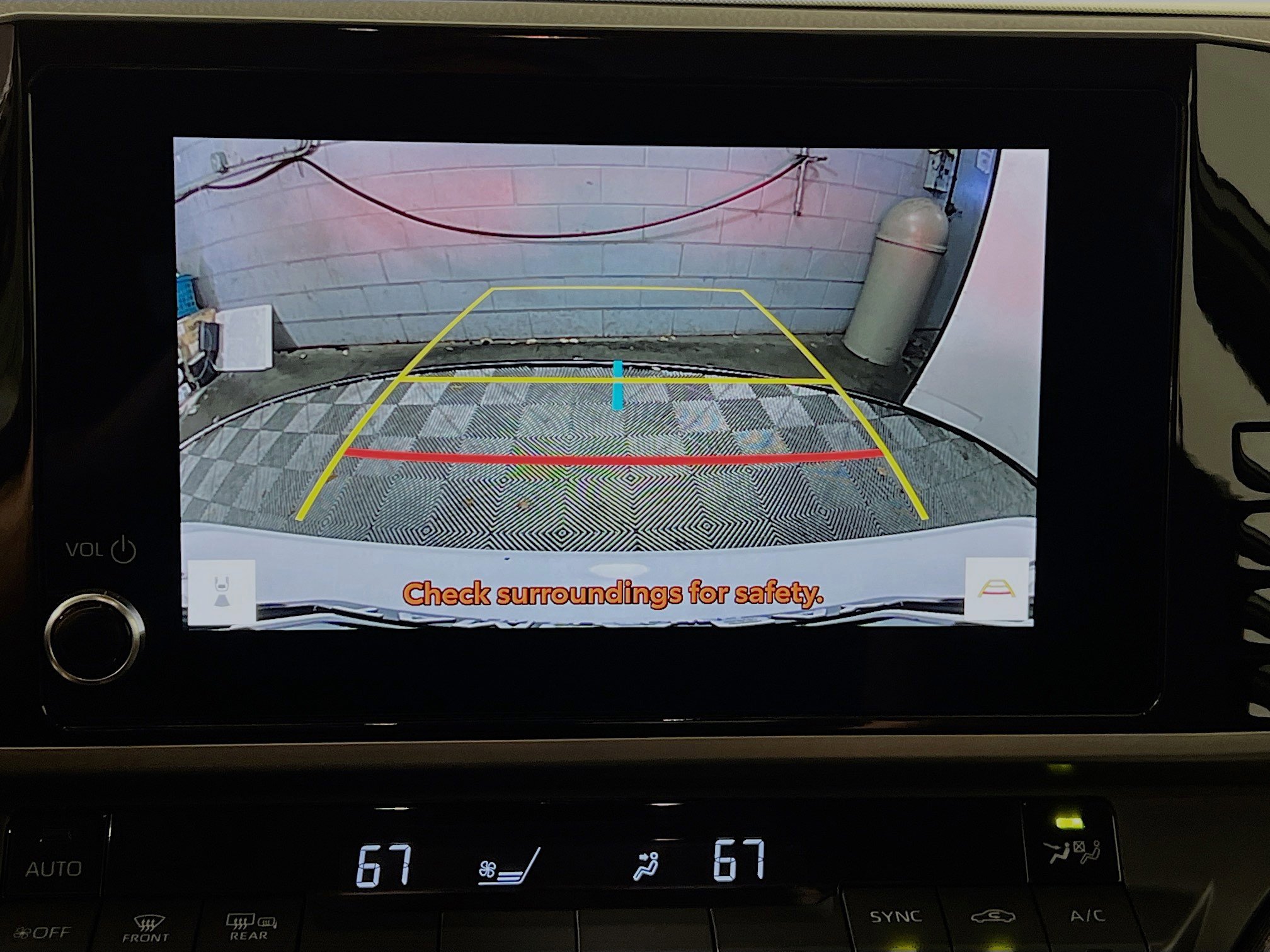 Used 2025 Toyota Camry LE w/ Convenience Package image 28