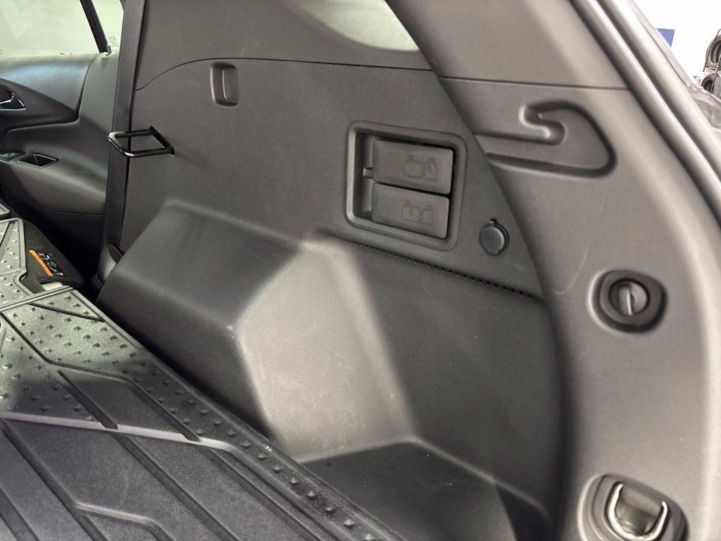 Used 2024 Chevrolet Equinox LT w/ LPO, Floor Liner Package AWD/4WD image 41