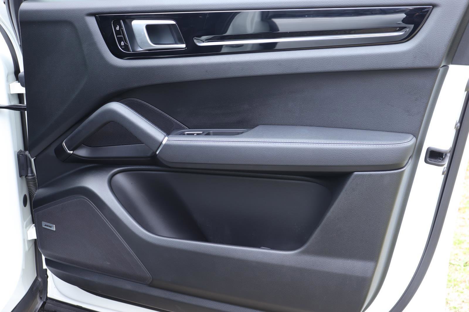 Used 2021 Porsche Cayenne image 19