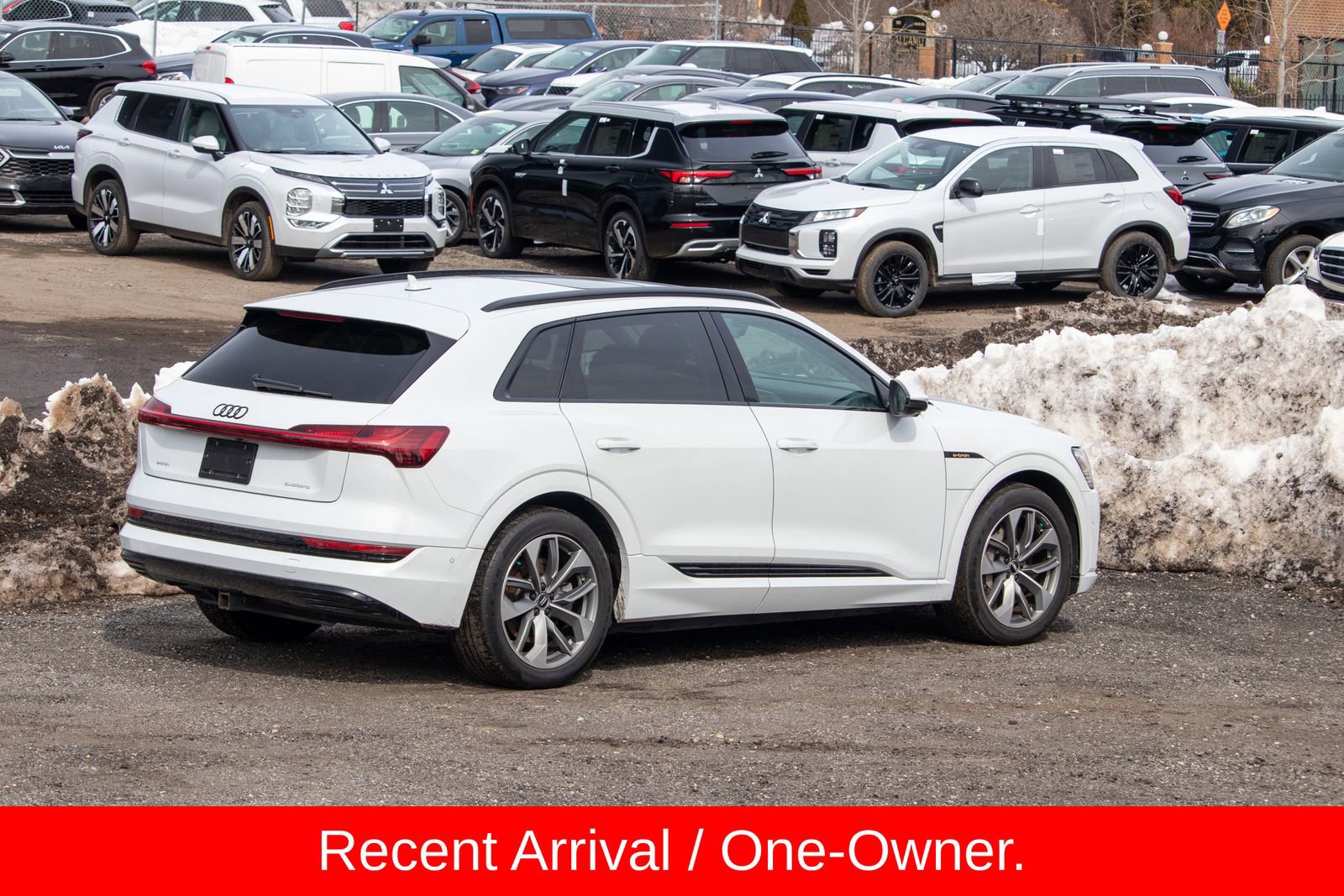 Used 2021 Audi e-tron Premium Plus w/ Premium Plus Package image 7
