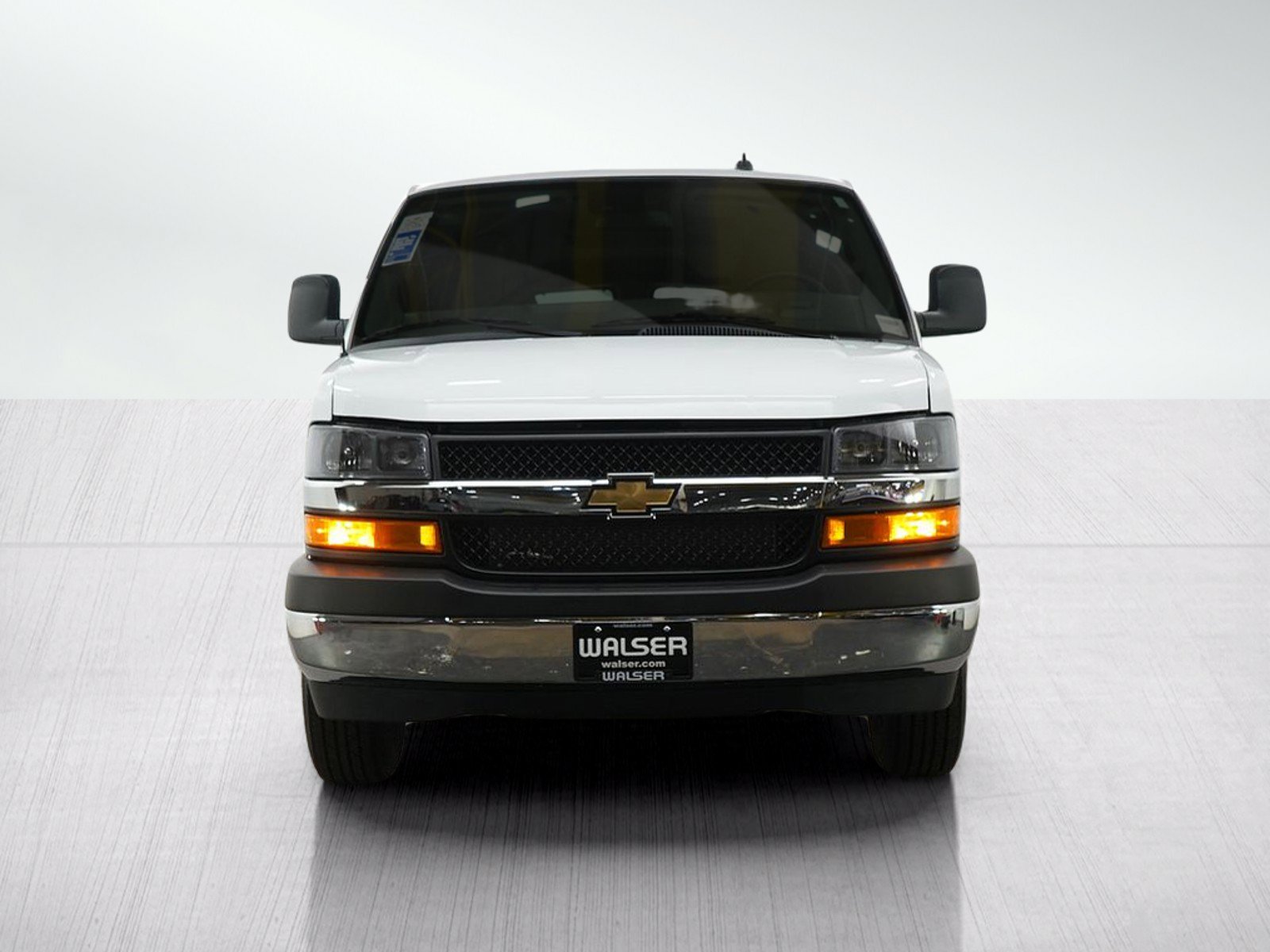 Used 2025 Chevrolet Express 3500 LT w/ LT Preferred Equipment Group RWD image 8