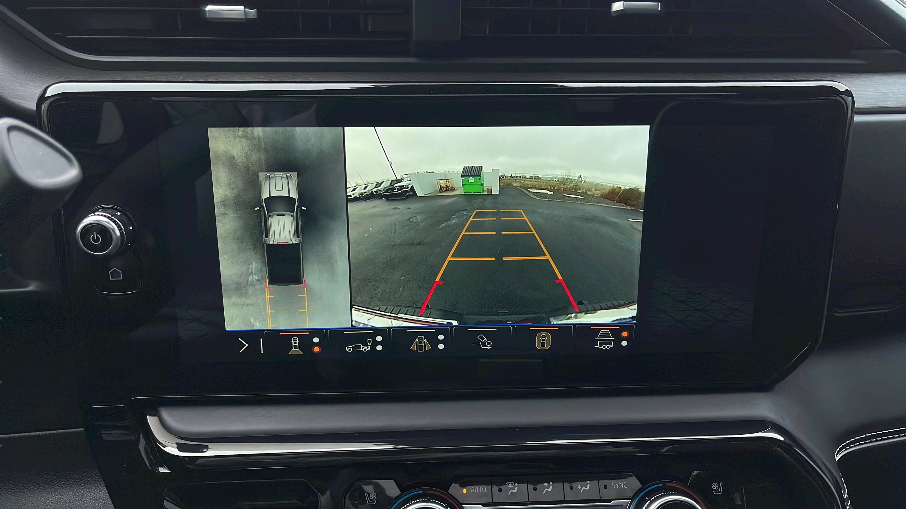 Used 2025 GMC Sierra 2500 AT4X w/ AT4X AEV Edition image 16