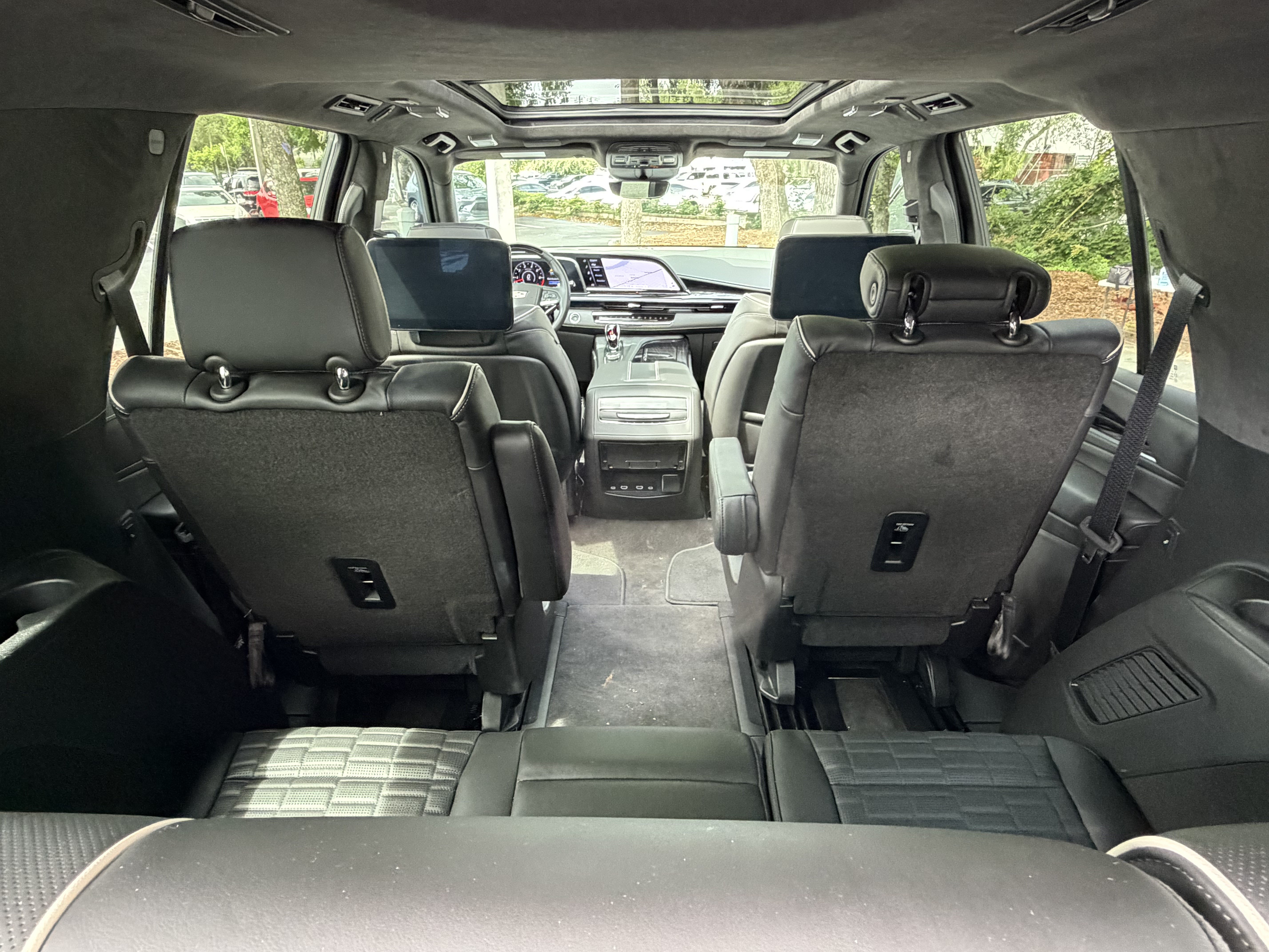Used 2024 Cadillac Escalade V w/ LPO, ONYX Package AWD/4WD image 50