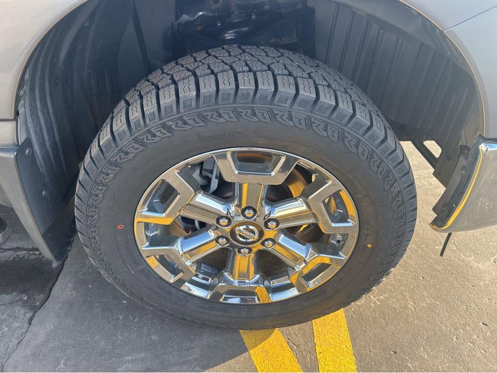 Used 2019 Nissan Titan SL w/ Chrome Package image 6