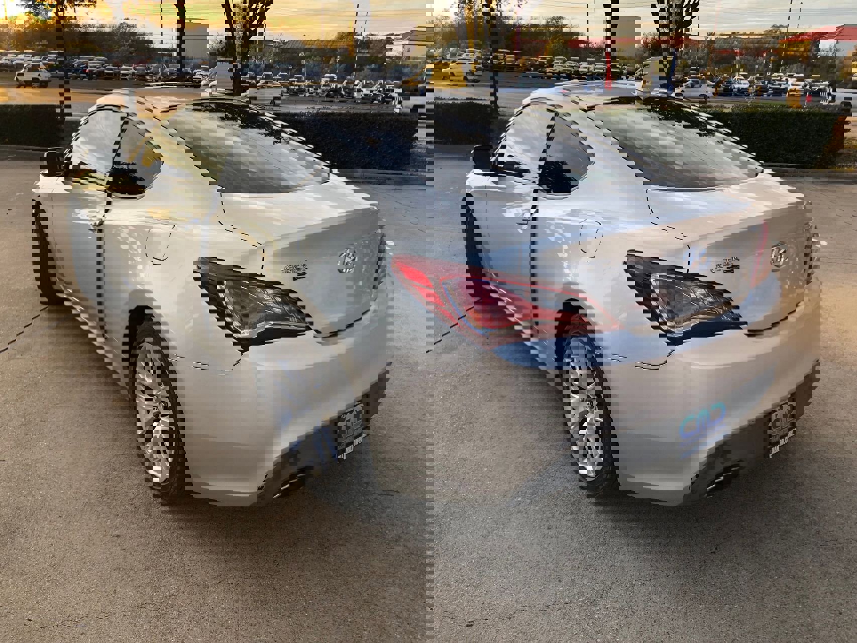 Used 2013 Hyundai Genesis 2.0T image 8