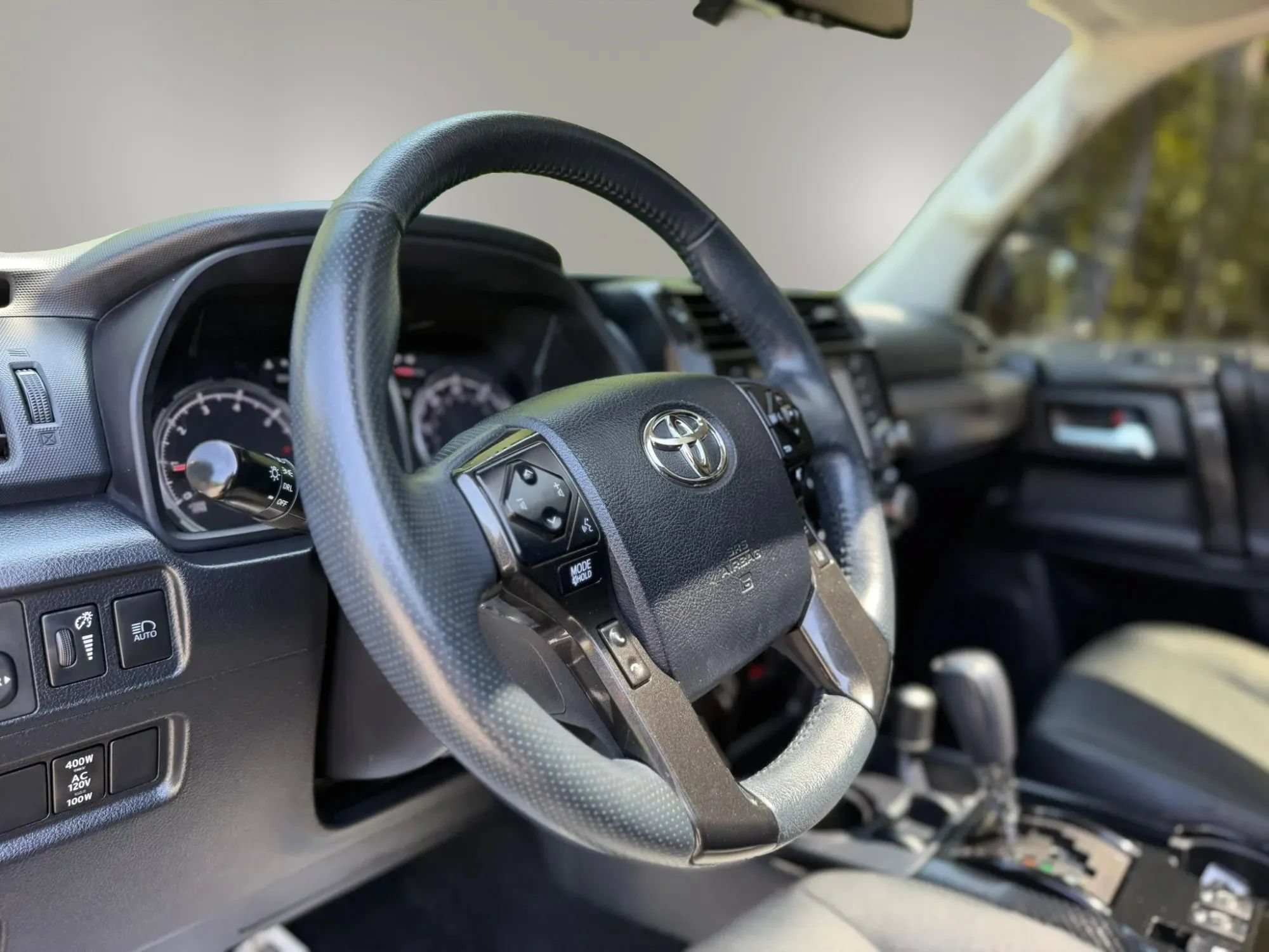 Used 2020 Toyota 4Runner Venture w/ Moonroof Package AWD/4WD image 23