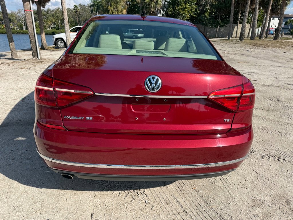 Used 2016 Volkswagen Passat 1.8T SE FWD image 10