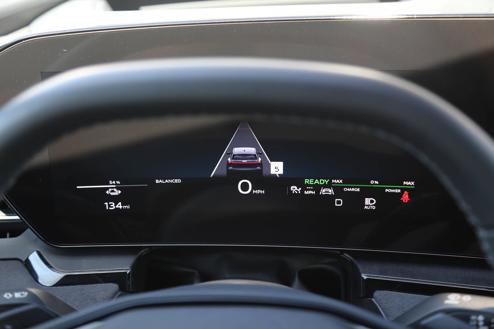 Certified 2025 Audi SQ6 e-tron Prestige AWD/4WD image 29