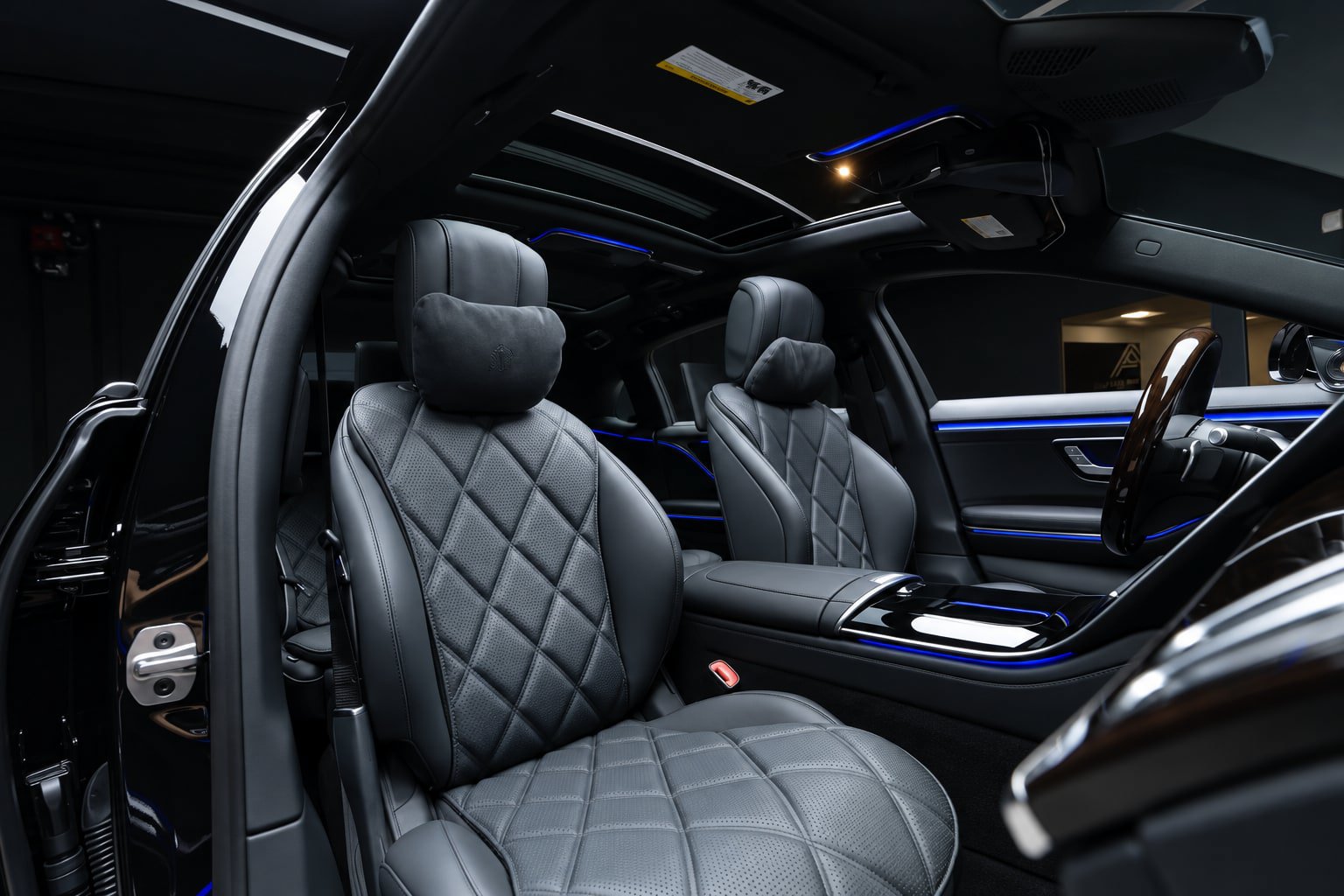 Used 2026 Mercedes-Benz Maybach S 680 4MATIC image 28