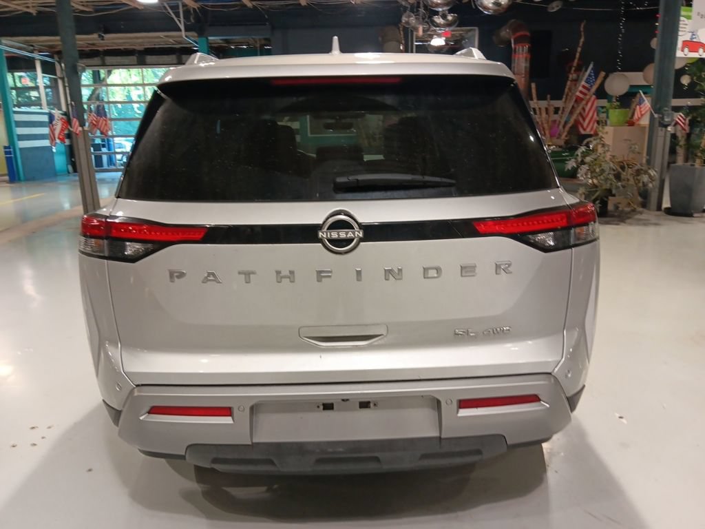 Used 2024 Nissan Pathfinder SL AWD/4WD image 14