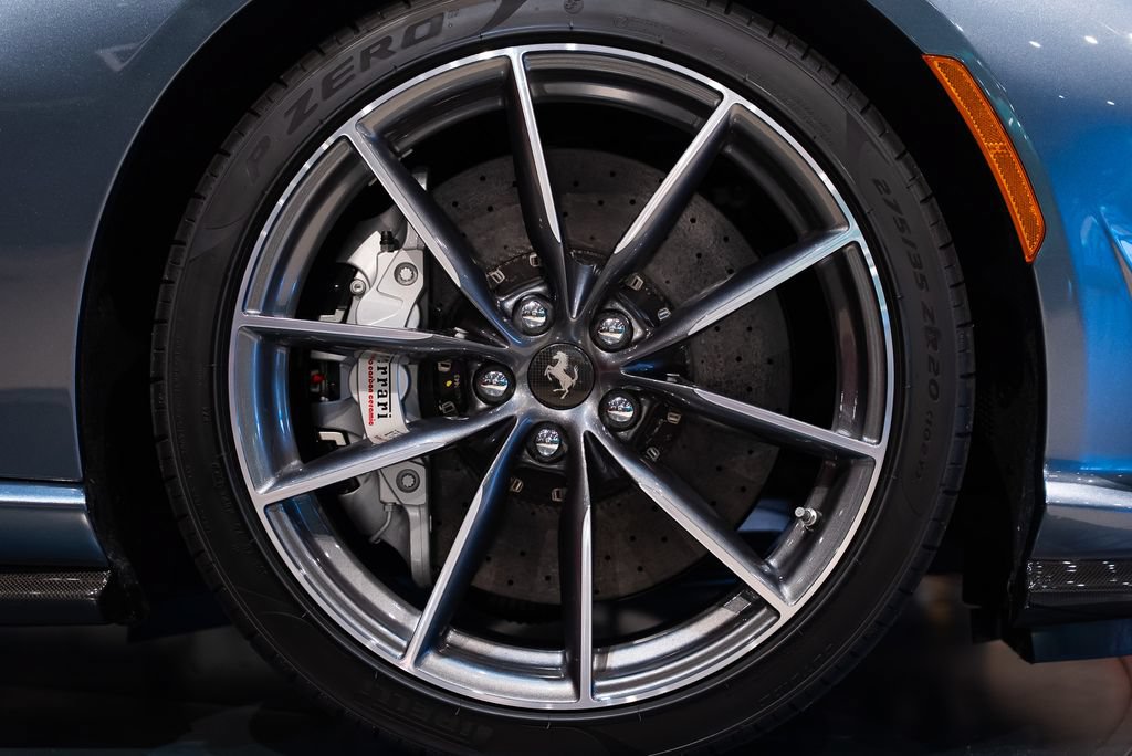 Certified 2023 Ferrari 812 GTS RWD image 16