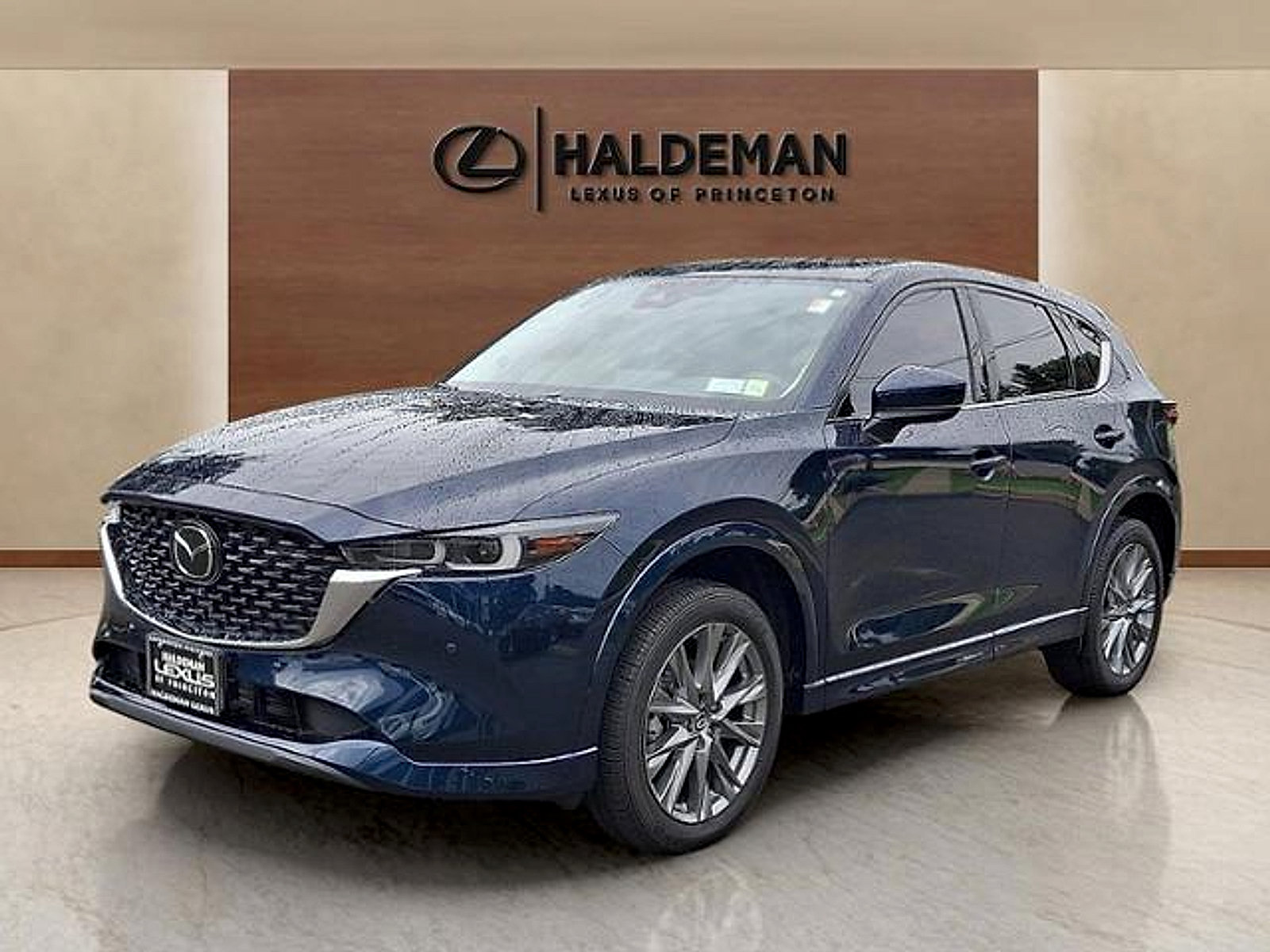 Used 2025 MAZDA CX-5 AWD 2.5 S w/ Premium Plus Pkg image 3