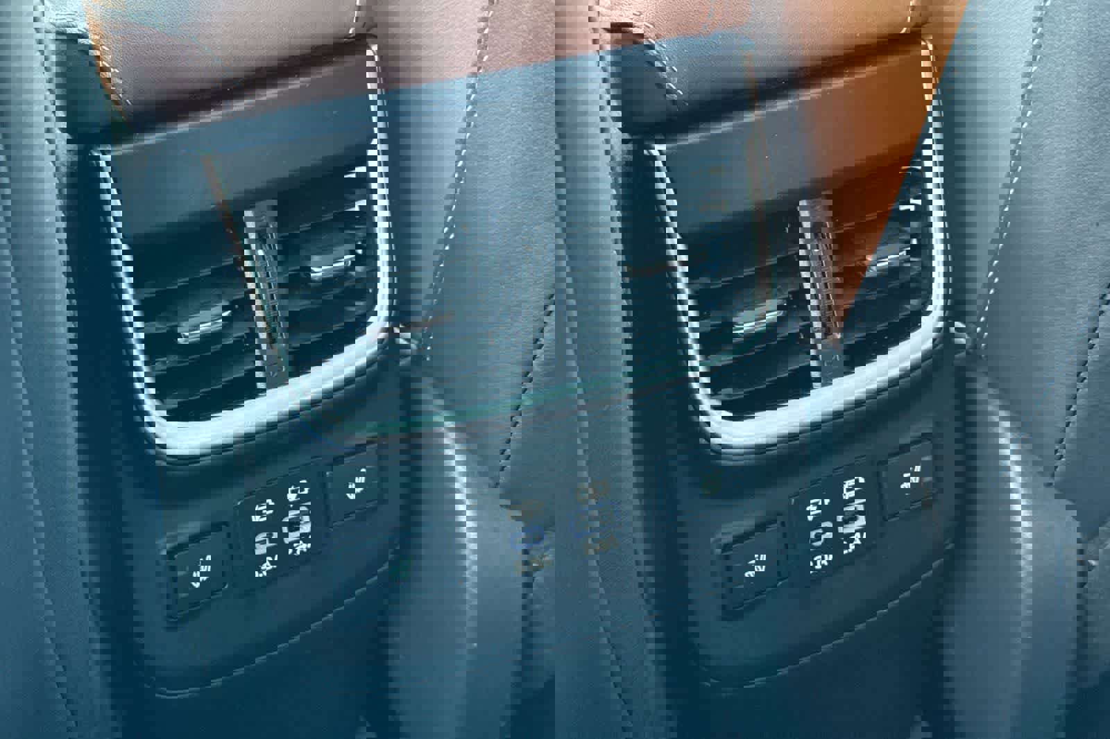 Used 2023 Subaru Outback Touring XT w/ Popular Package #2 image 15