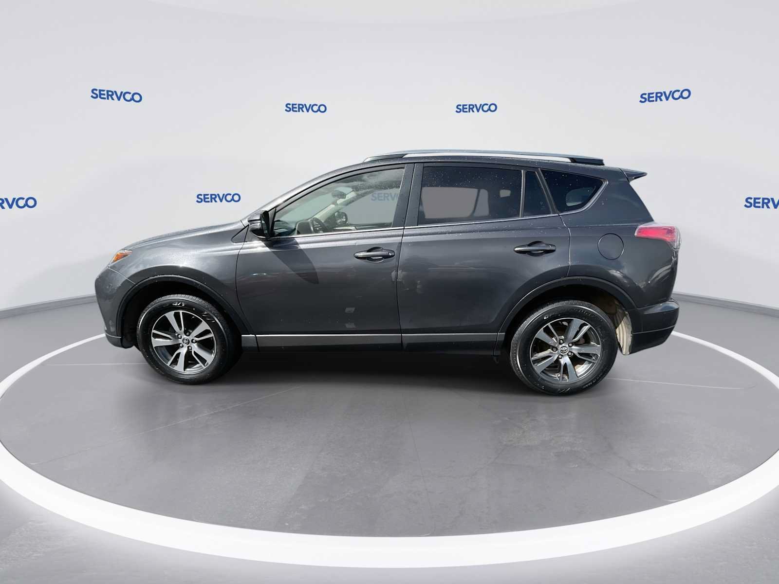 Used 2018 Toyota RAV4 XLE FWD image 5