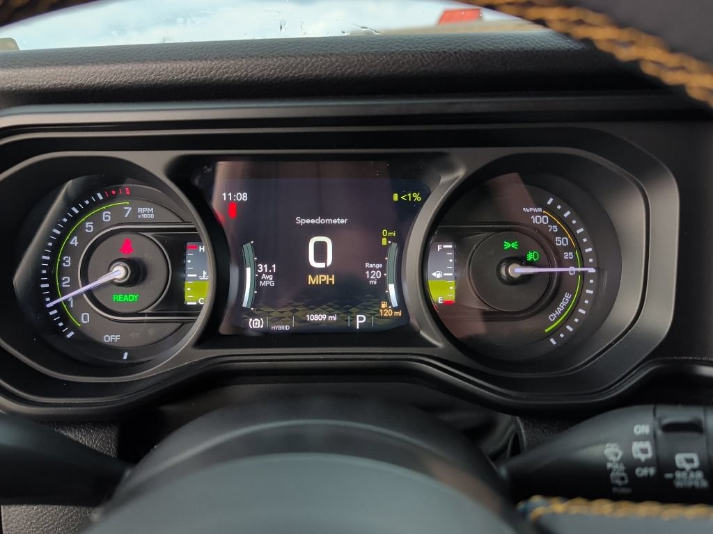 Used 2024 Jeep Wrangler Unlimited w/ Convenience Group AWD/4WD image 23