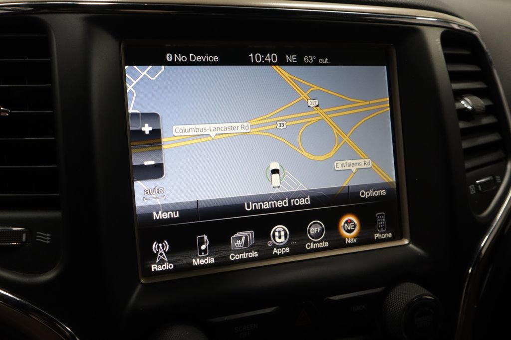 Used 2017 Jeep Grand Cherokee Limited image 2