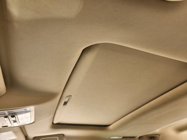 Used 2016 Toyota Highlander XLE FWD image 25