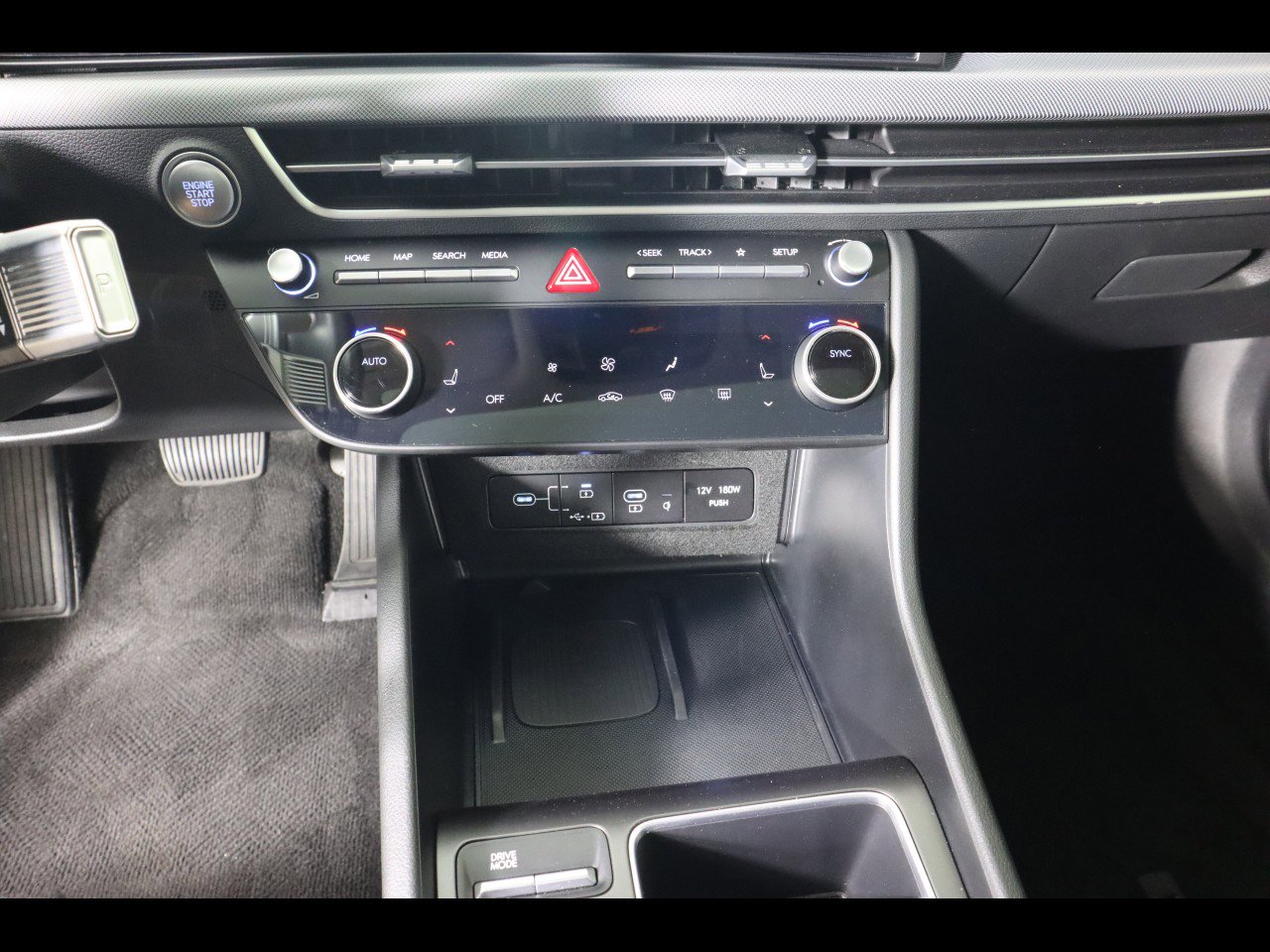 Used 2024 Hyundai Sonata SEL w/ Convenience Package image 27