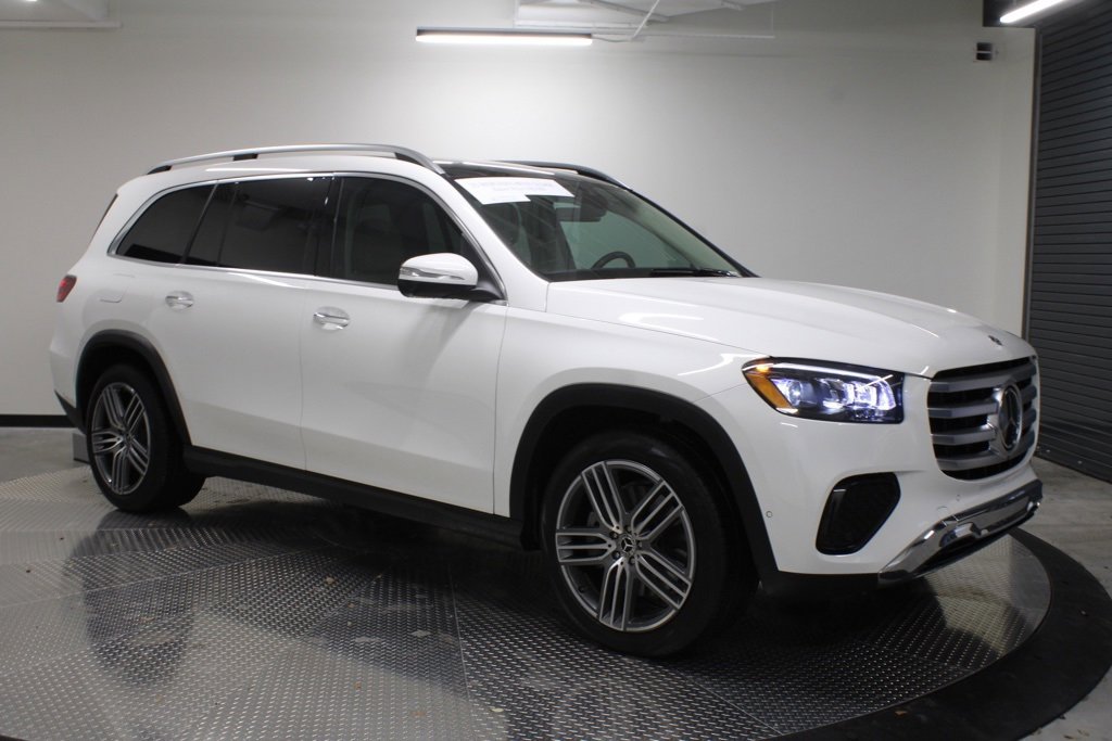 Certified 2025 Mercedes-Benz GLS 450 4MATIC image 9