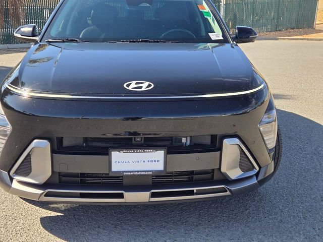 Used 2024 Hyundai Kona Limited FWD image 2
