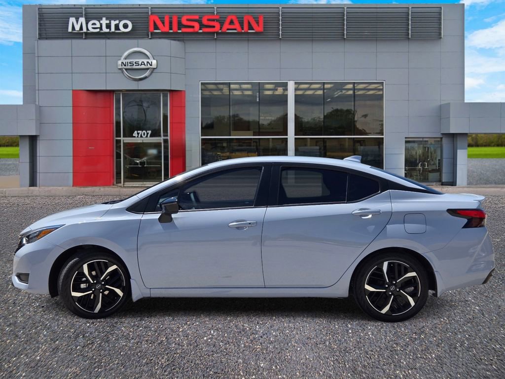 Certified 2025 Nissan Versa SR w/ Trunk Package image 3