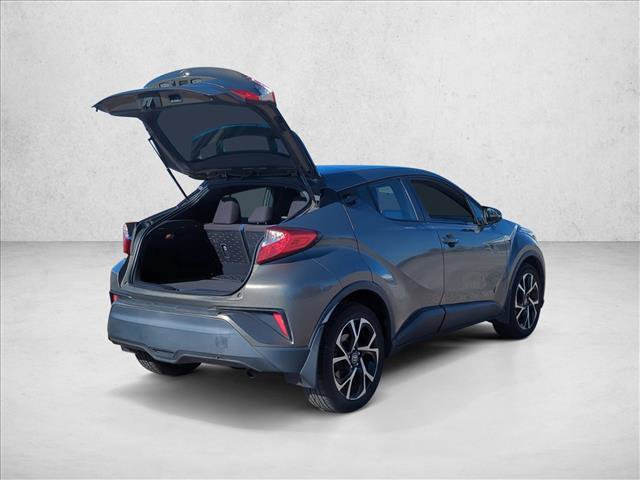 Used 2021 Toyota C-HR XLE image 5