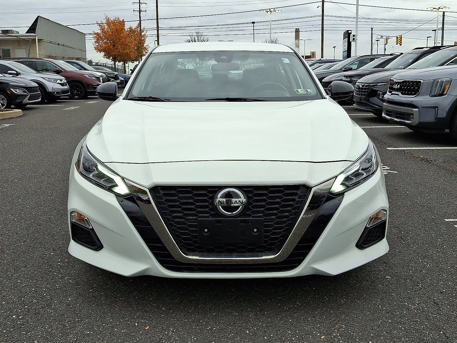 Used 2020 Nissan Altima 2.5 SR image 2