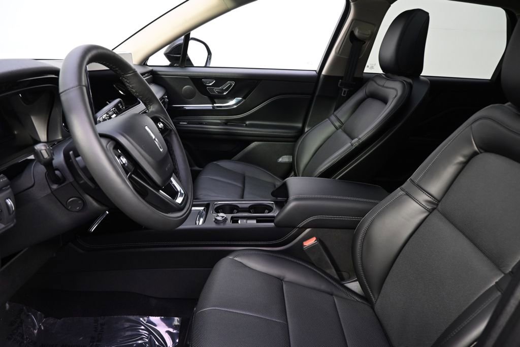 New 2026 Lincoln Corsair Reserve image 13