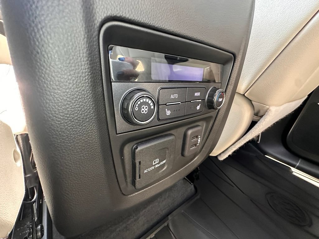 Used 2023 Buick Enclave Avenir w/ Avenir Technology Package FWD image 18
