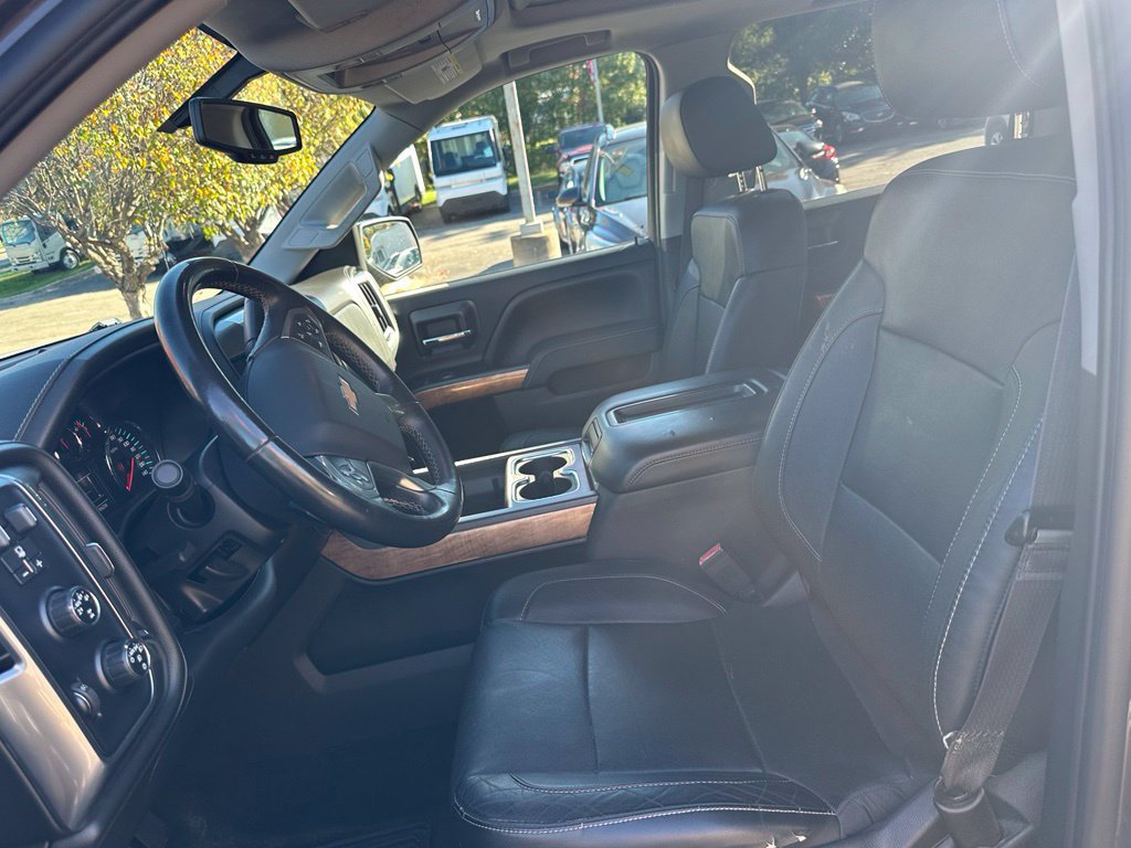 Used 2015 Chevrolet Silverado 1500 LTZ AWD/4WD image 19