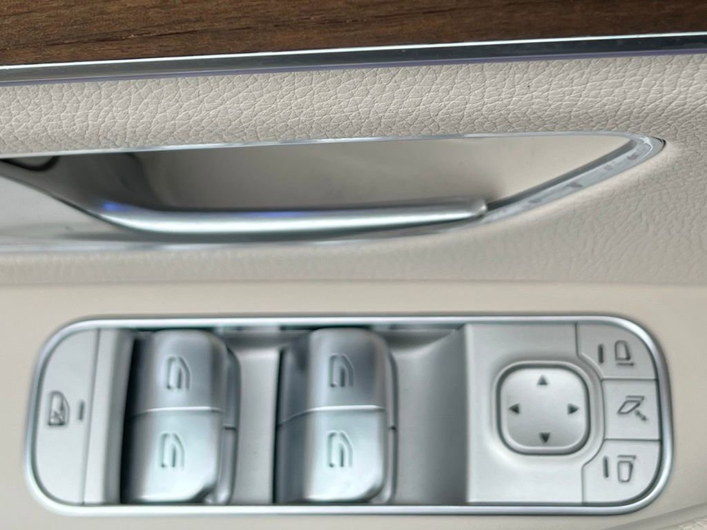 Certified 2025 Mercedes-Benz GLE 450 4MATIC image 40